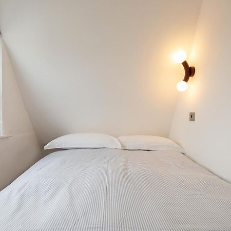 Central One-Bedroom, 99 Steps To The Sea Hove Esterno foto