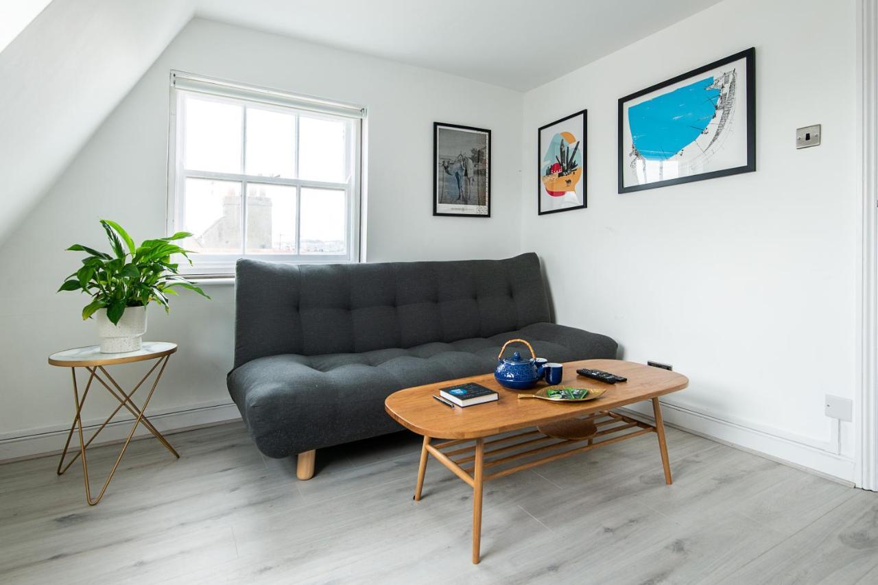 Central One-Bedroom, 99 Steps To The Sea Hove Esterno foto