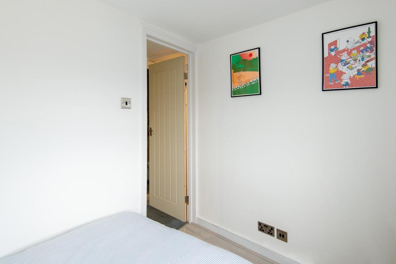 Central One-Bedroom, 99 Steps To The Sea Hove Esterno foto